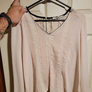 Cream & Black Long-Sleeved Blouse (M)